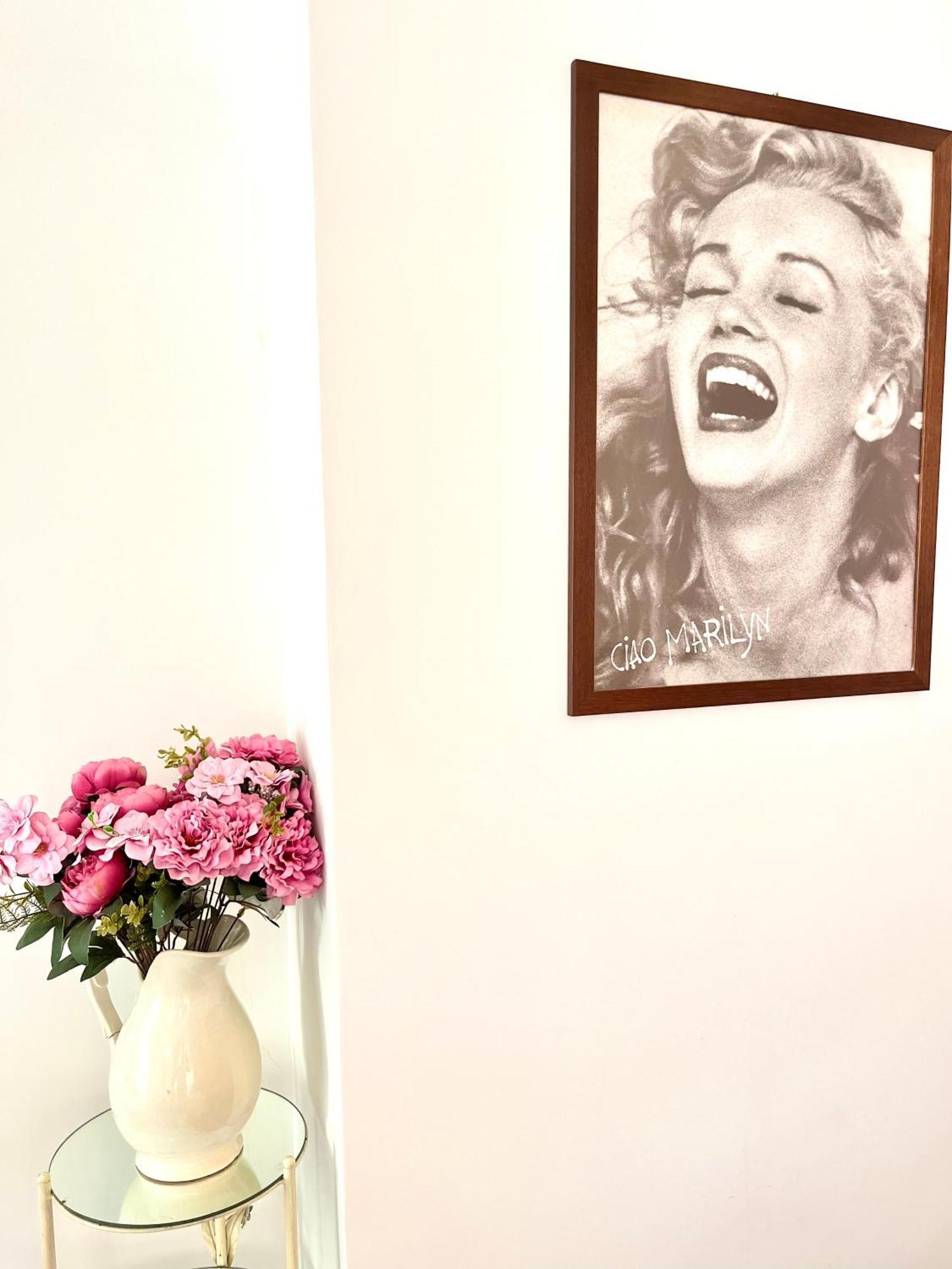 Апартаменты La Casa Di Marilyn Неаполь Экстерьер фото